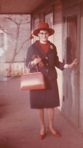 Pâques 1963, un nouveau chapeau!