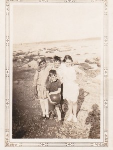 plaisirs d'été 1 @ coll. privée Mado Genest