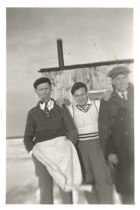 Cabane à pêche de Lauréat Laplante, 1941 (coll. privée Madeleine Genest Bouillé).