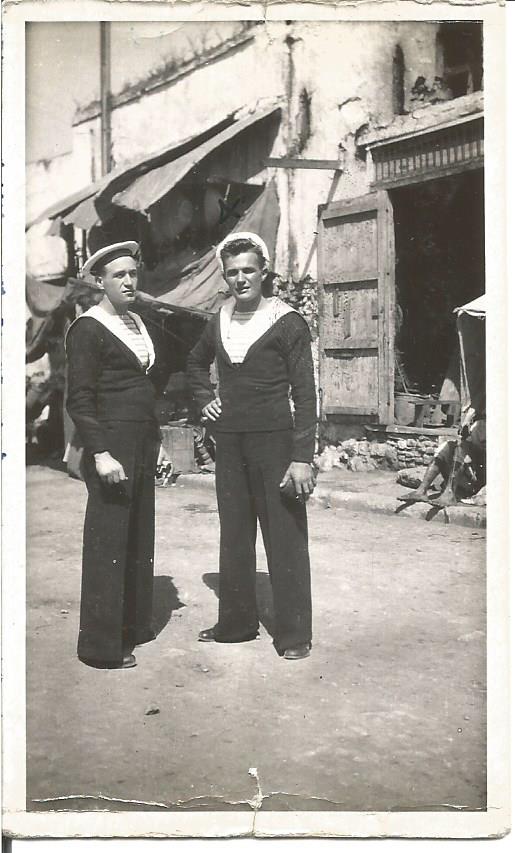 deux matelots, inconnus, 1948... (coll. privée Madeleine Genest Bouillé).